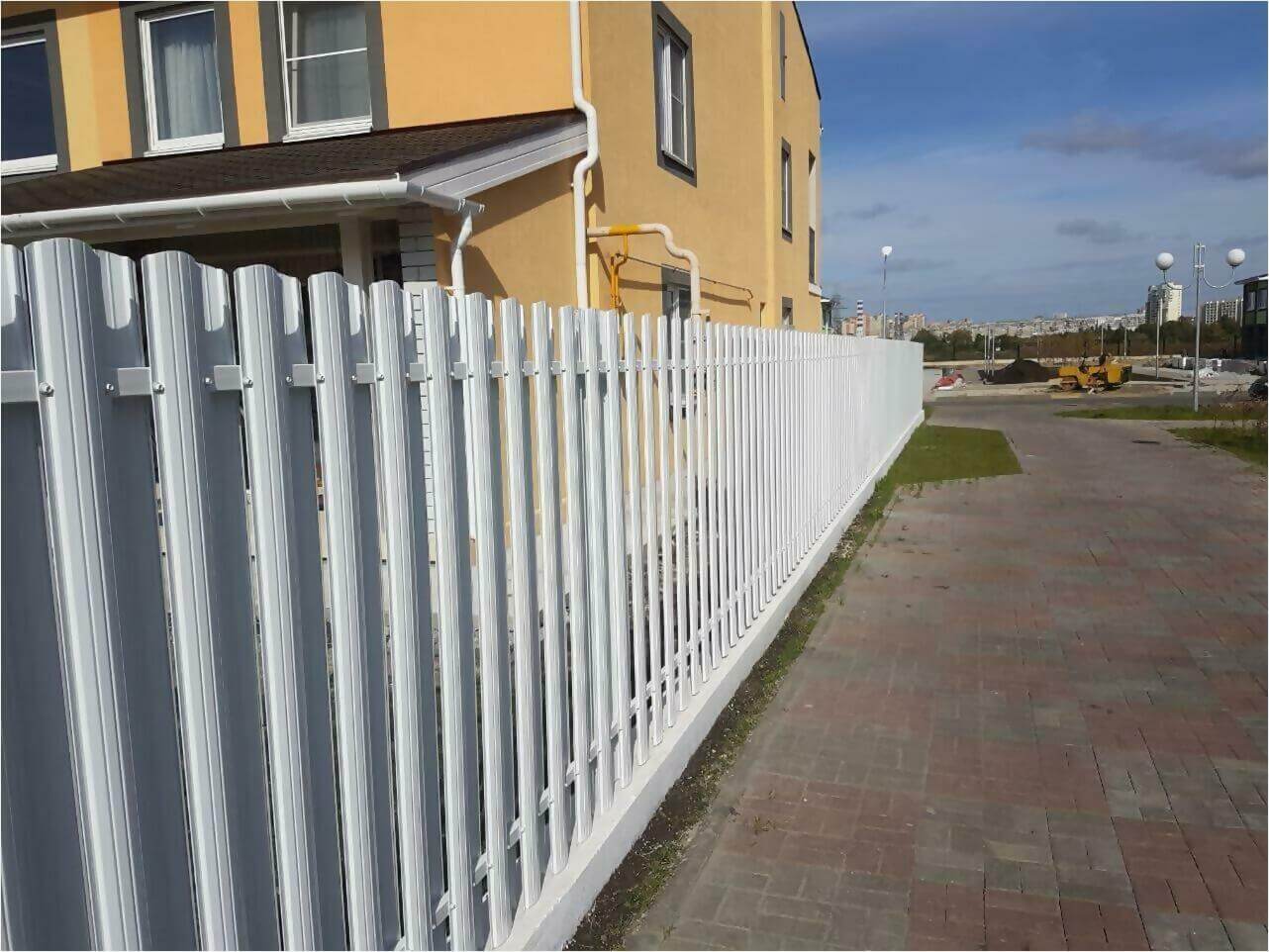Забор из штакетника 70м фото1 в Самаре