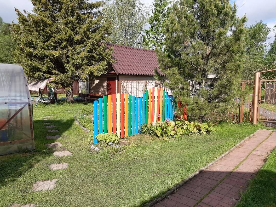 забор из разноцветного штакетника односторонний фото2 в Самаре