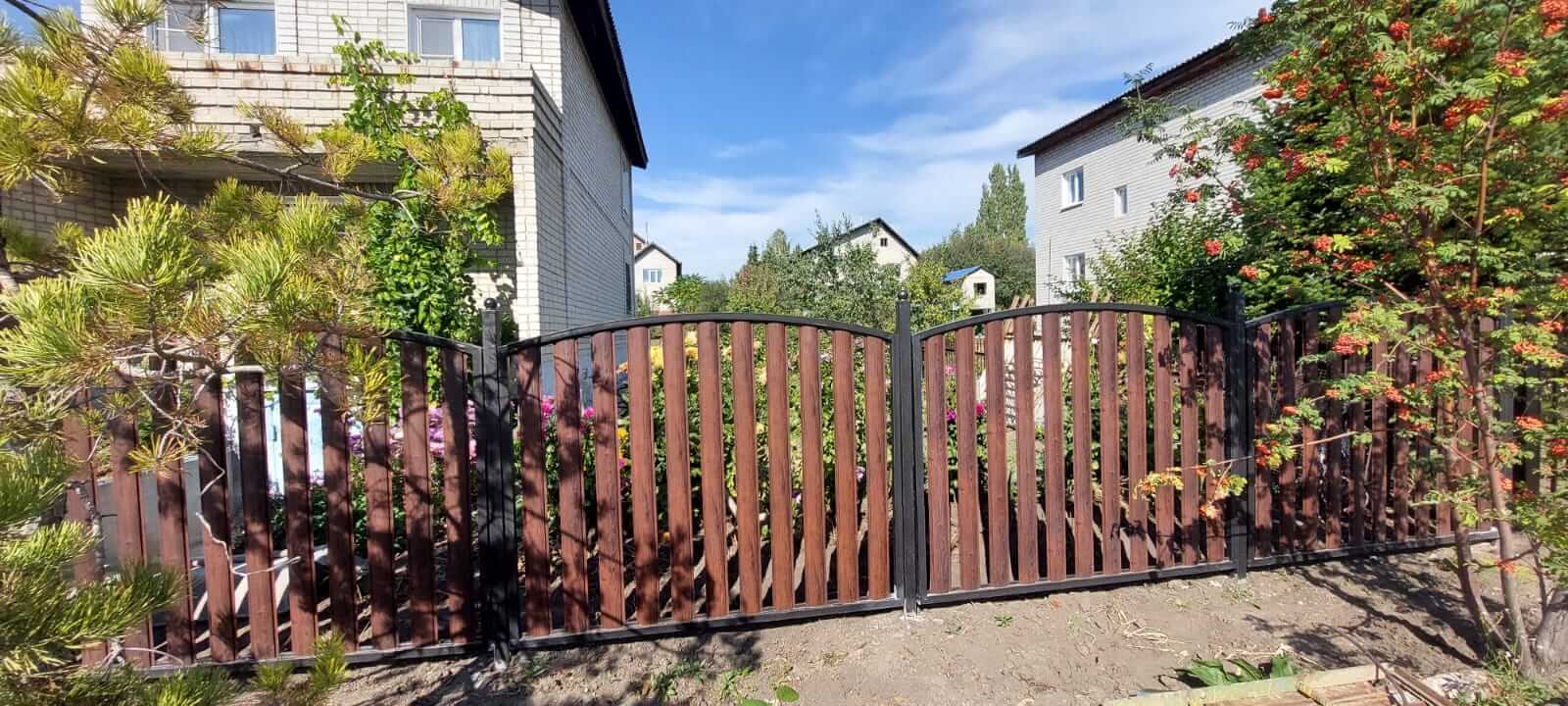 забор из штакетника каштан красный фото2 в Самаре