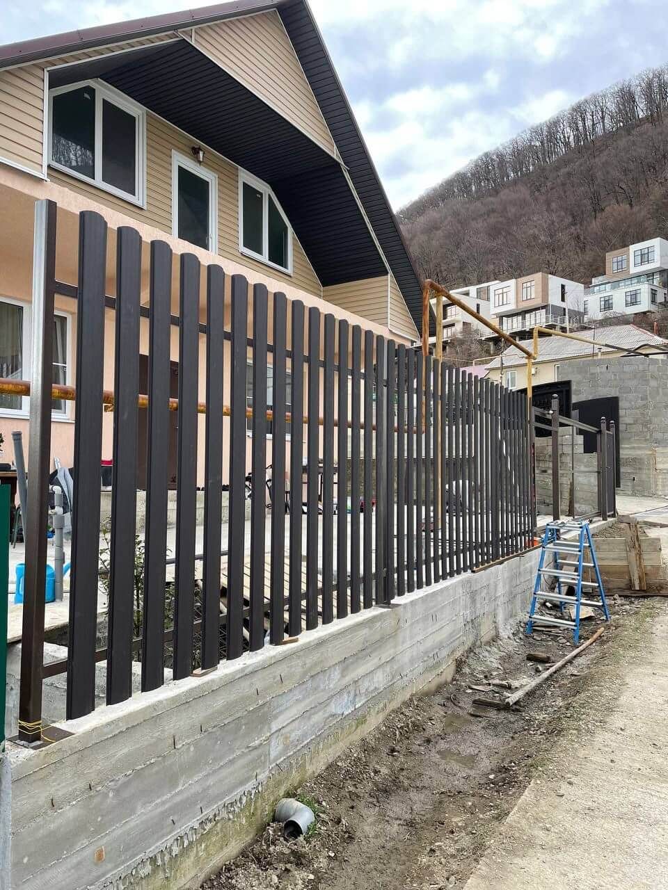 Забор из штакетника 35м RAL8019 Темный Шоколад МАТТЕ в Самаре