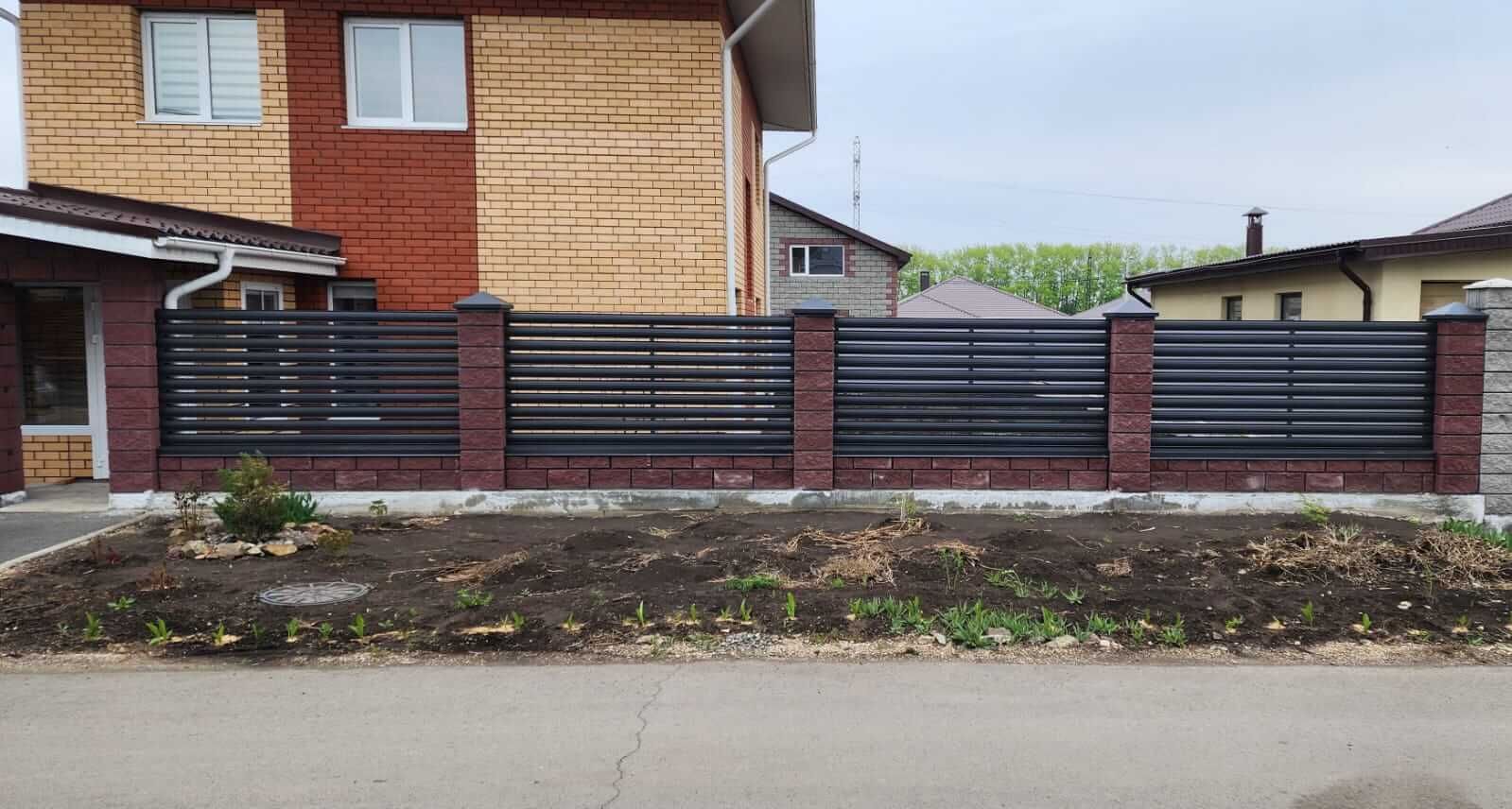 Забор-ранчо из штакетника 21м RAL7024/7024 Серый Графит МАТТЕ фото 8 в Самаре
