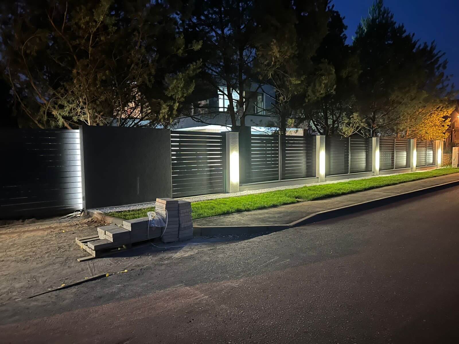Забор-ранчо из металлопланкена 36м RAL7024 Серый Графит фото 11 в Самаре