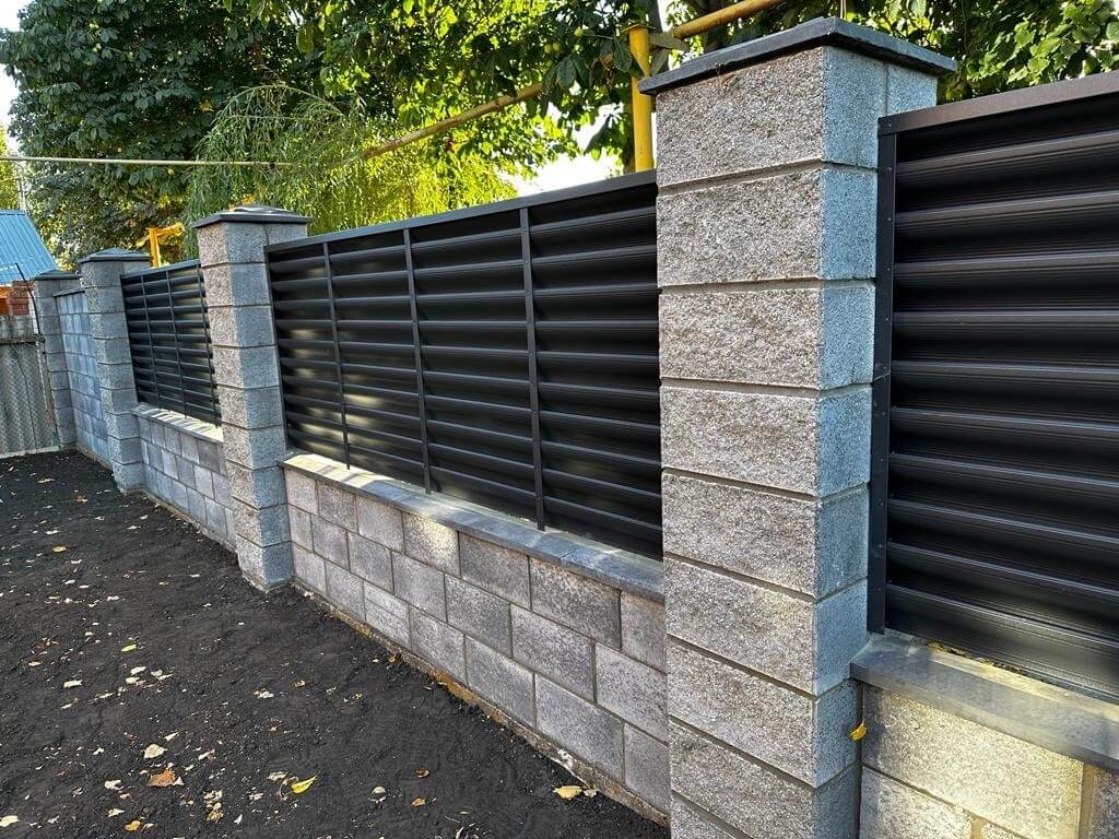 Забор-жалюзи 19м RAL7024/7024 Серый Графит двусторонний MATTE фото 6 в Самаре