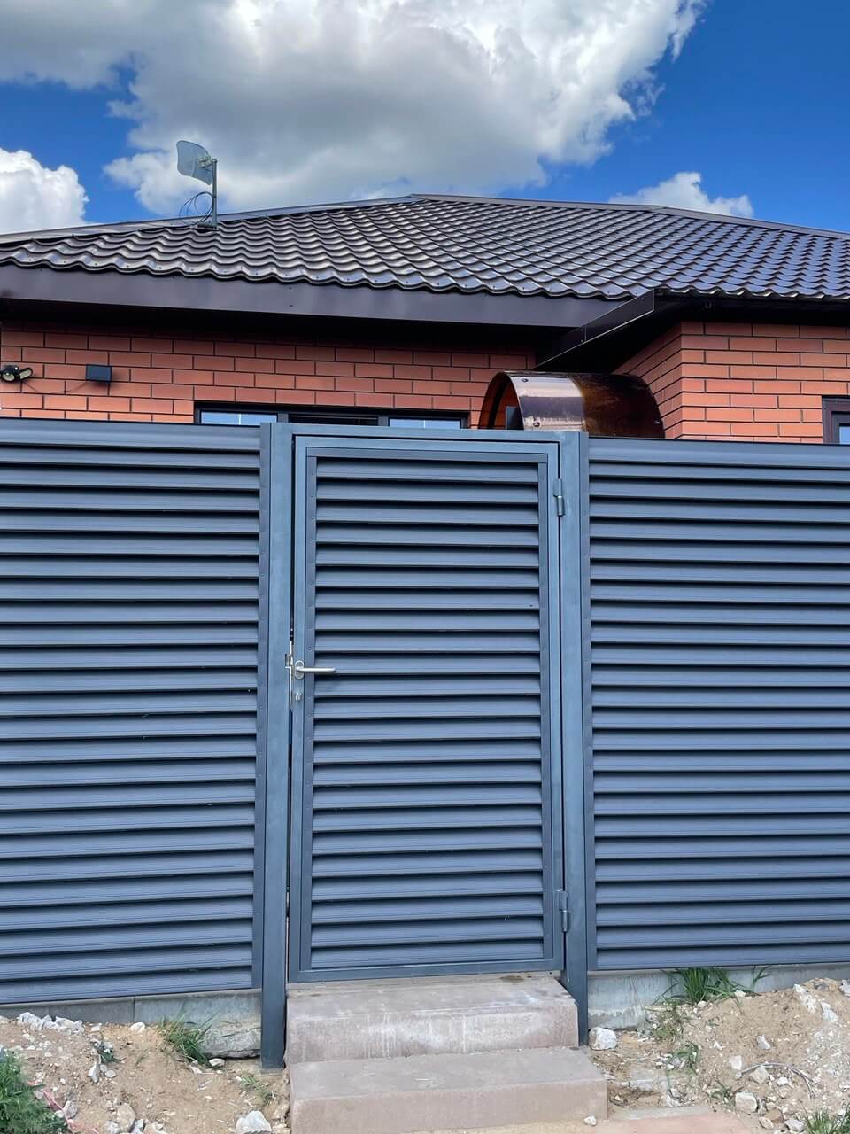 Забор из ламелей еврожалюзи 24м RAL7024 Серый Графит МАТТЕ фото 2 в Самаре