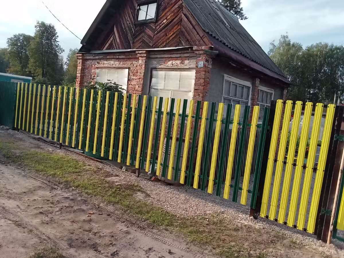 Забор из евроштакетника 13м RAL1018 Желтый фото 1 в Самаре