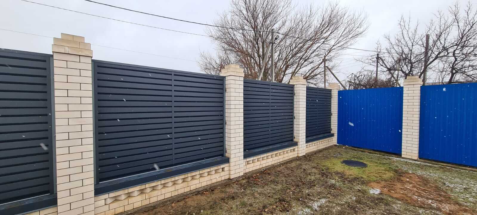 Забор-жалюзи из ламелей Хай-Тек 23м RAL7024/7024 Серый Графит двусторонний МАТТЕ фото 6 в Самаре