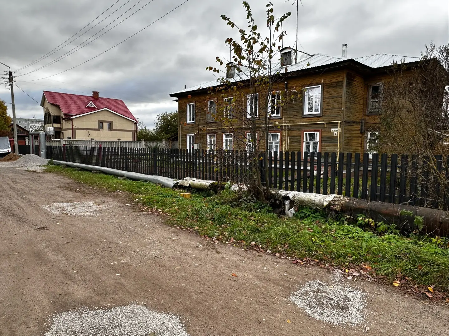 Забор из евроштакетника 63м Черное Дерево 3D Принтек фото 2 в Самаре
